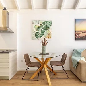 https://urbe10-terrace-constitucion-1-bedroom-apartment.hotelsinnerja.org